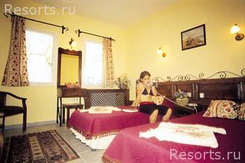 Atrium Hotel 8